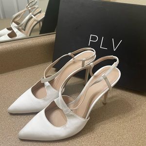 Pour La Victoire Cerry, PLV Pointed Toe Slingback High-Heel in White Satin